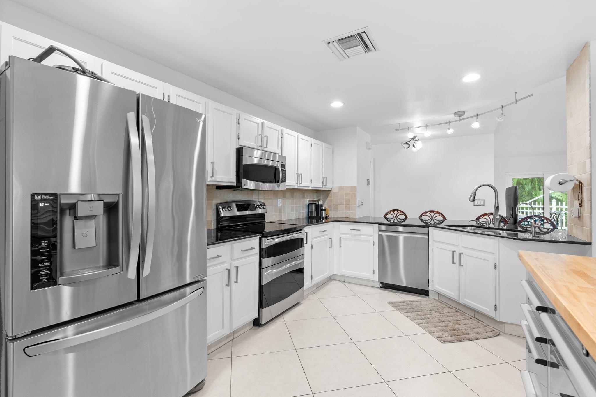 5403 Grande Palm Cir
