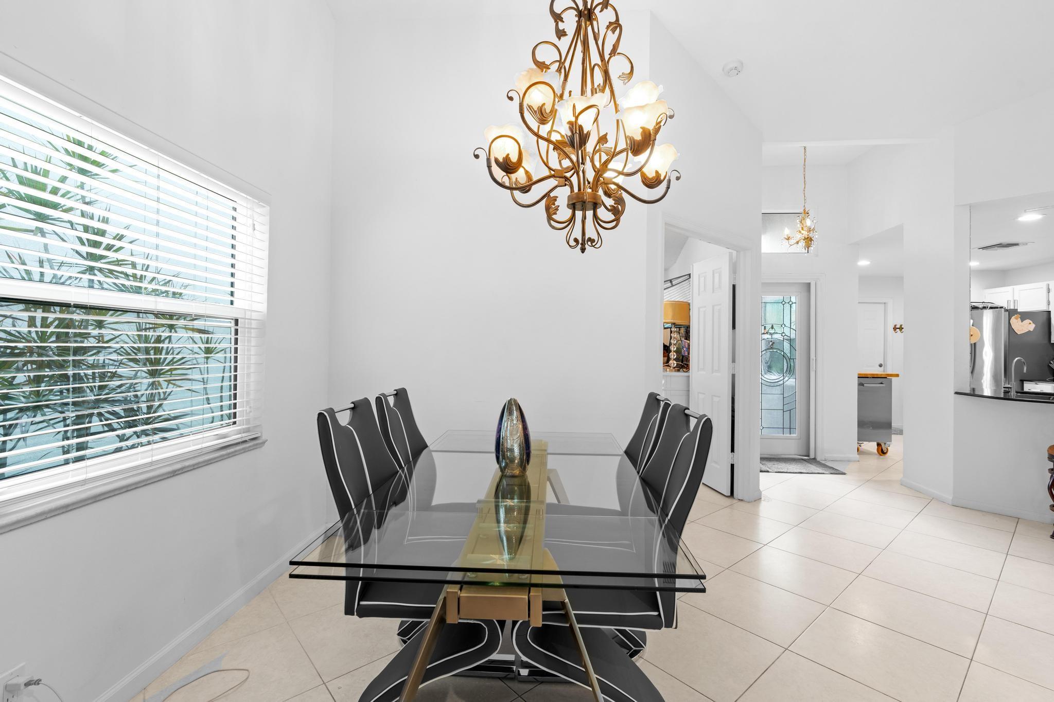 5403 Grande Palm Cir