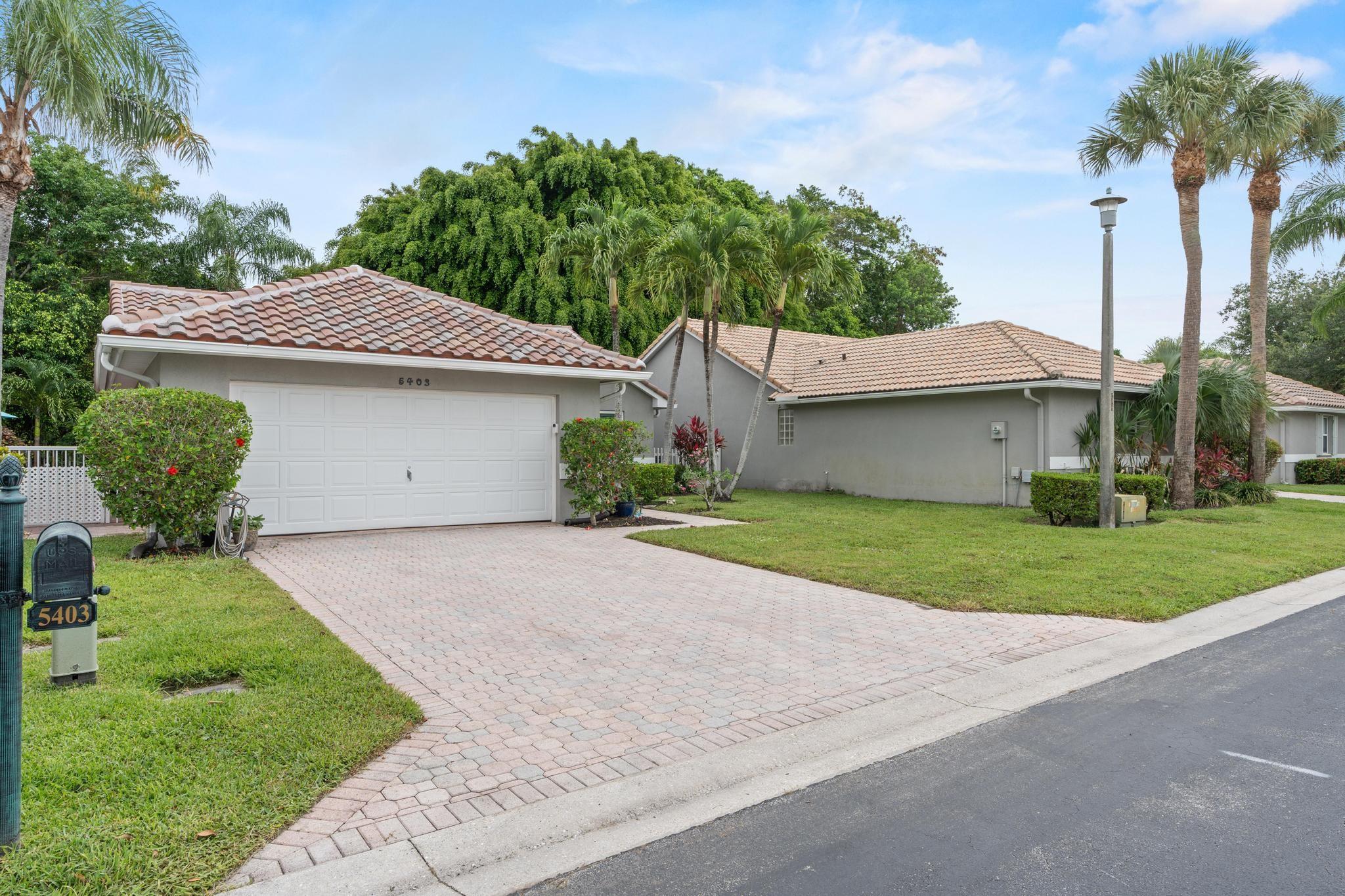 5403 Grande Palm Cir