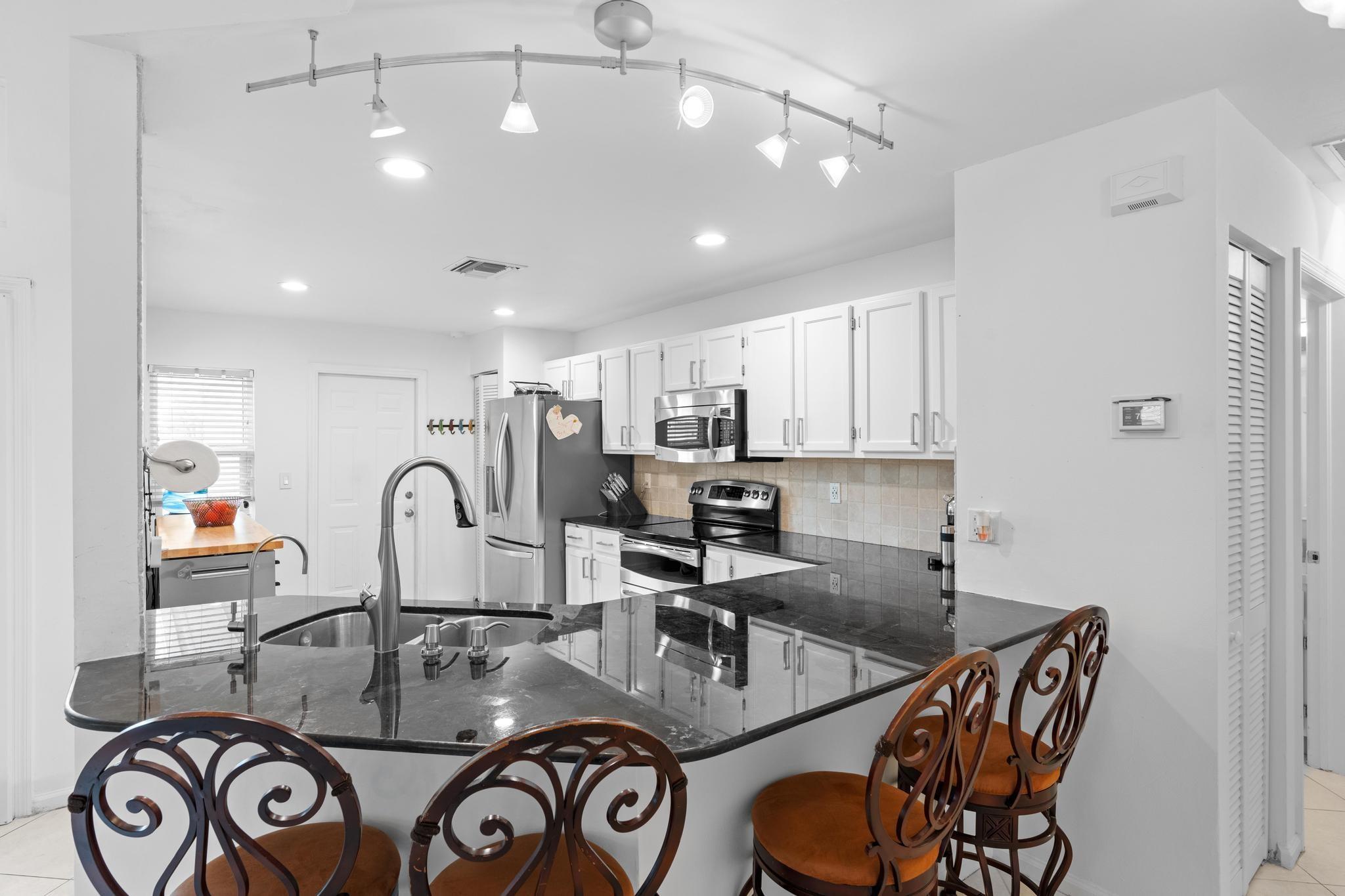5403 Grande Palm Cir
