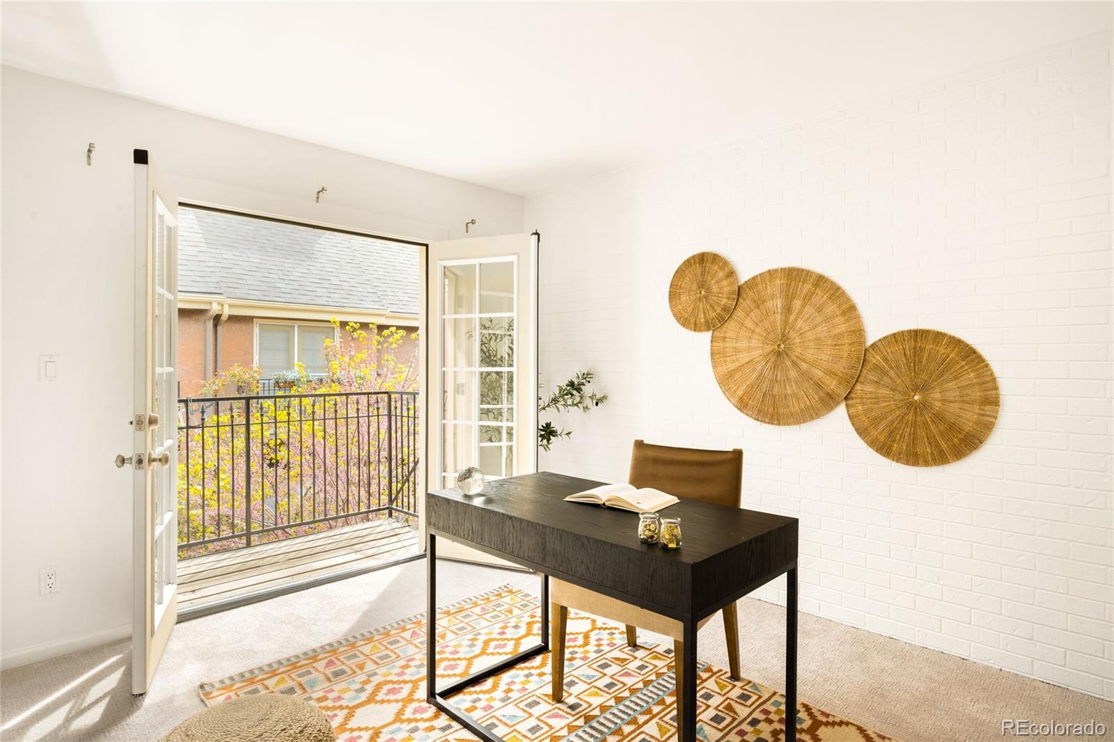 999 N Emerson Street Unit: 11