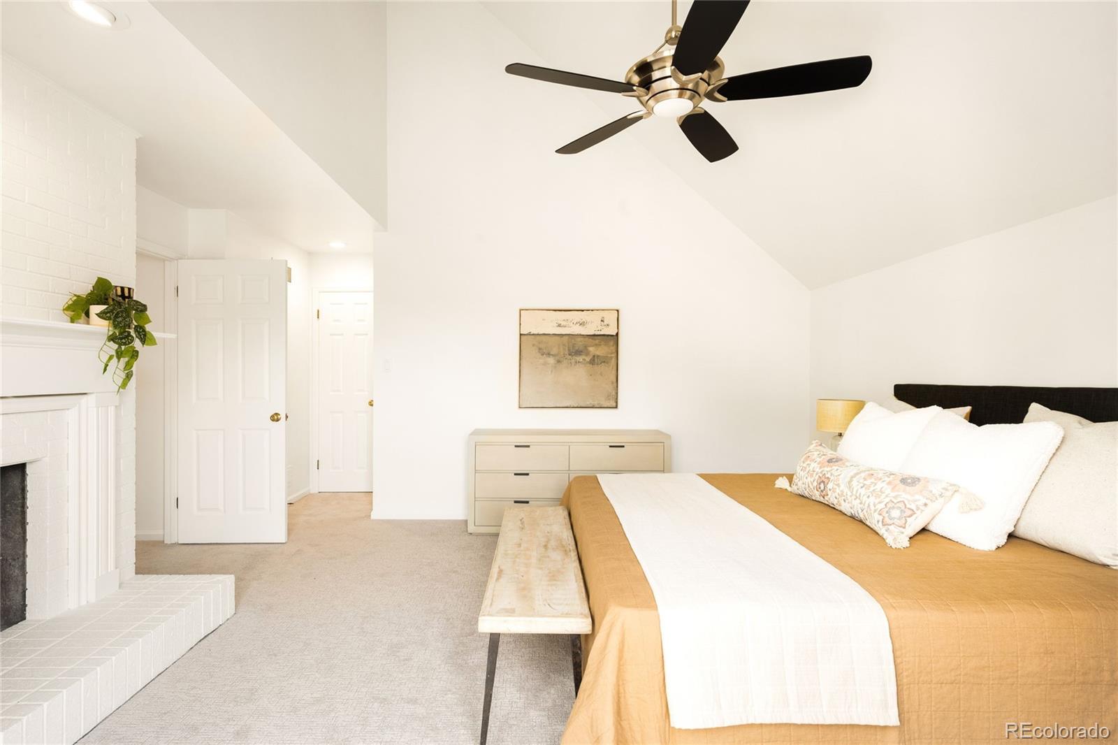 999 N Emerson Street Unit: 11