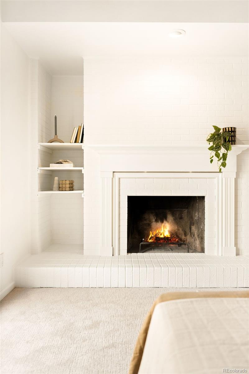 999 N Emerson Street Unit: 11