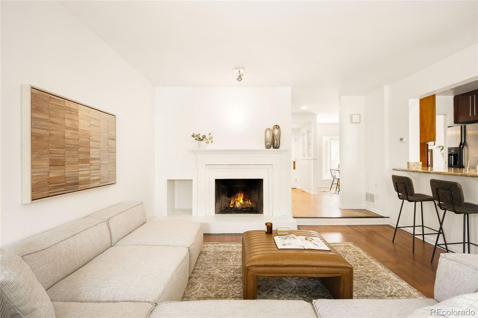 999 N Emerson Street Unit: 11