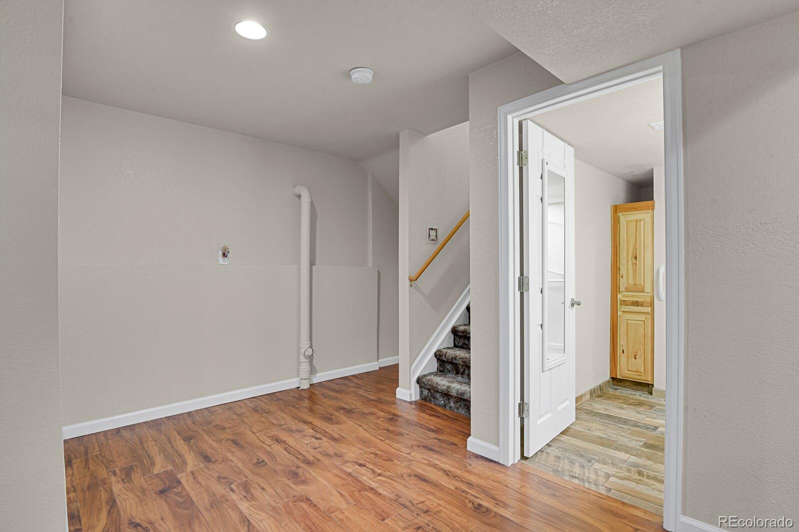 2668 S Troy