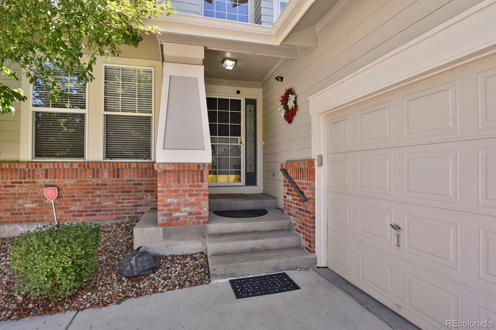 2668 S Troy
