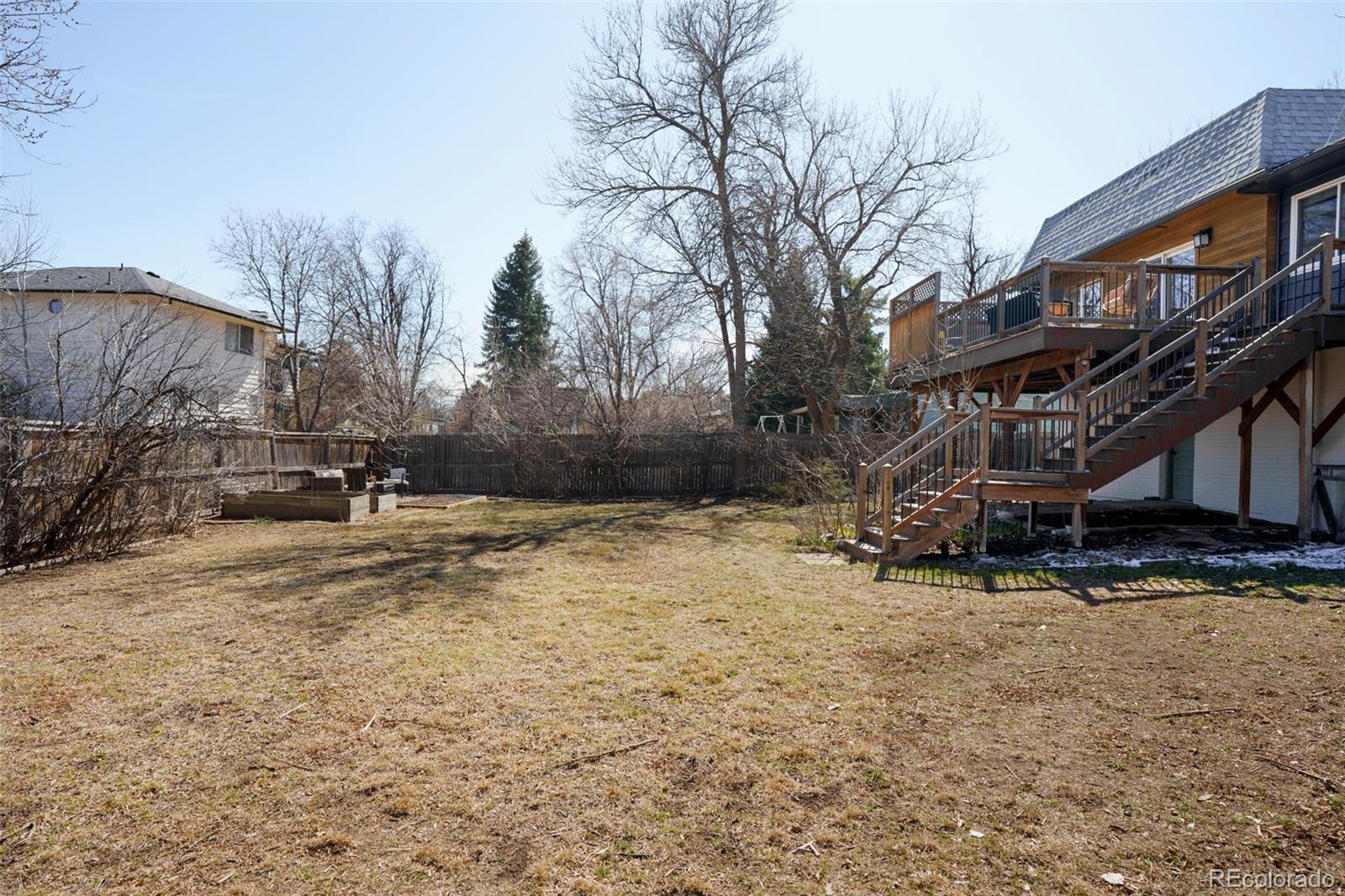 1380 Holly Drive W