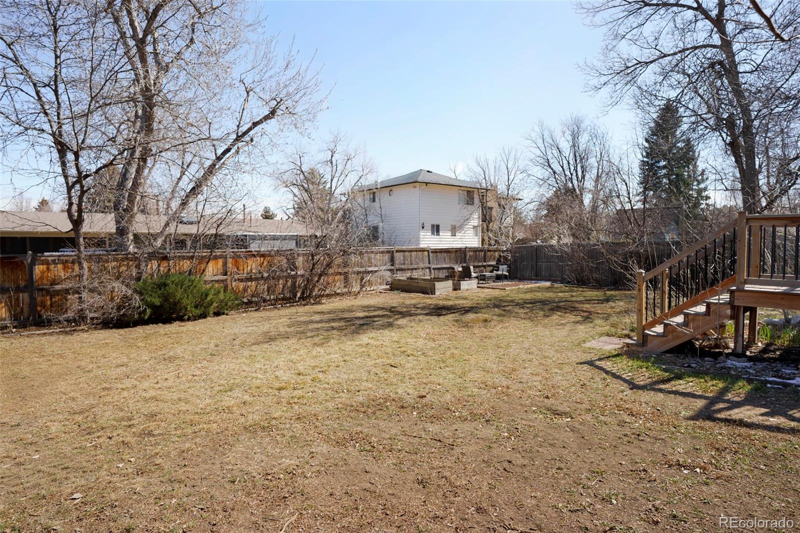 1380 Holly Drive W