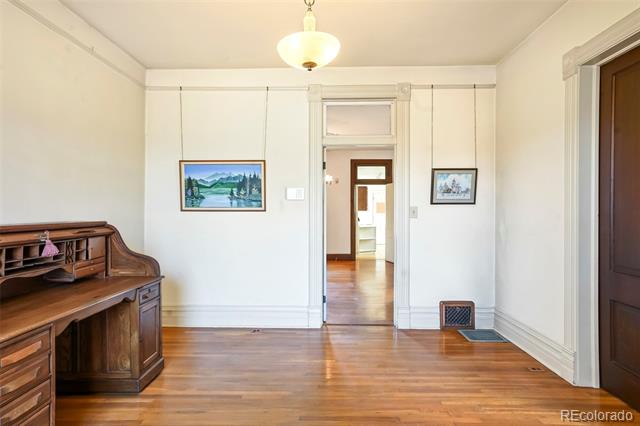 2914 W 29th Avenue