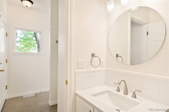 818 S Terry Street Unit: B9