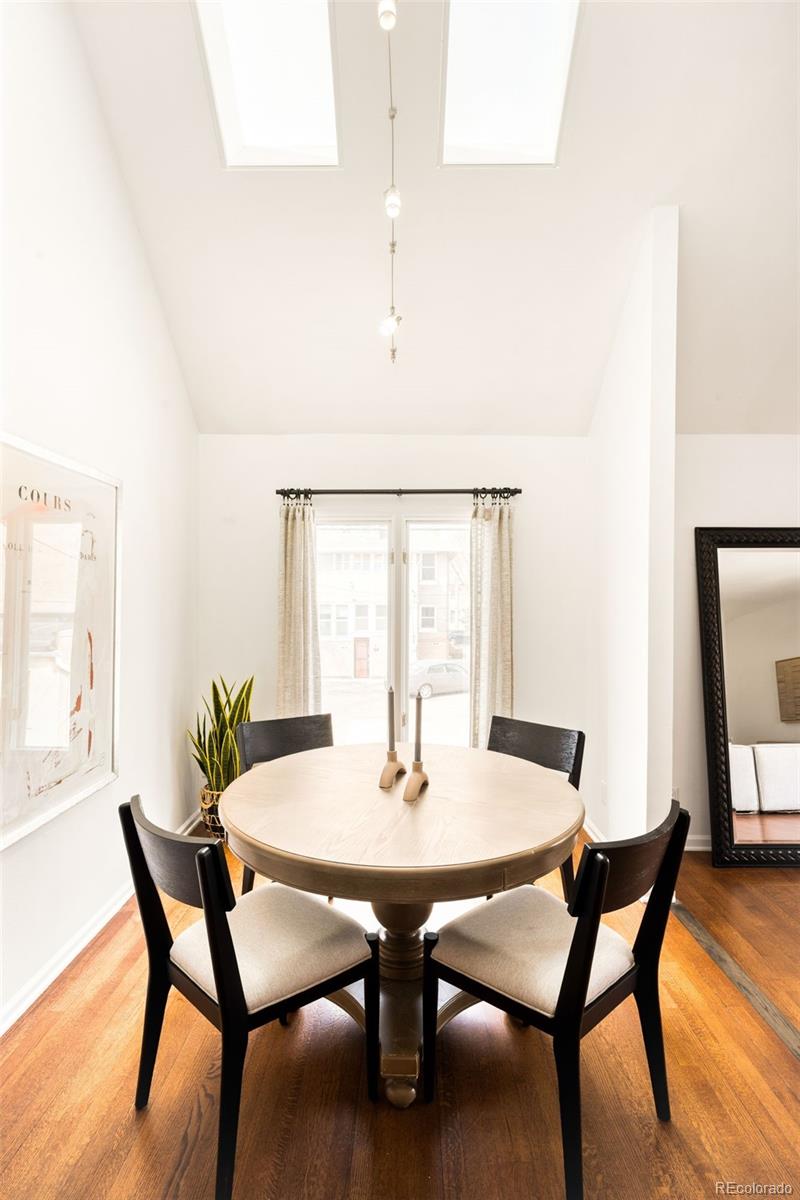 999 N Emerson Street Unit: 11