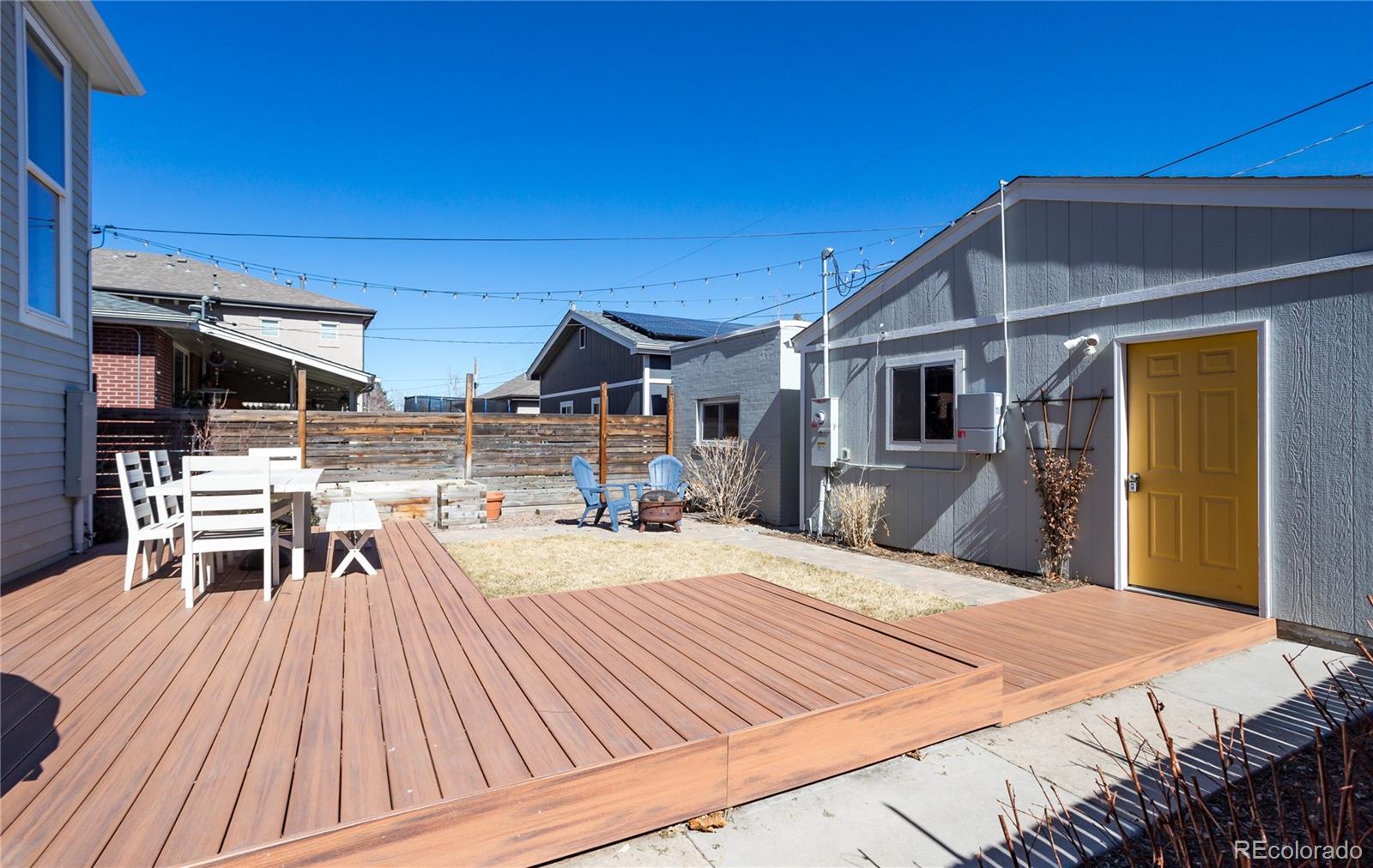 3916 Perry Street