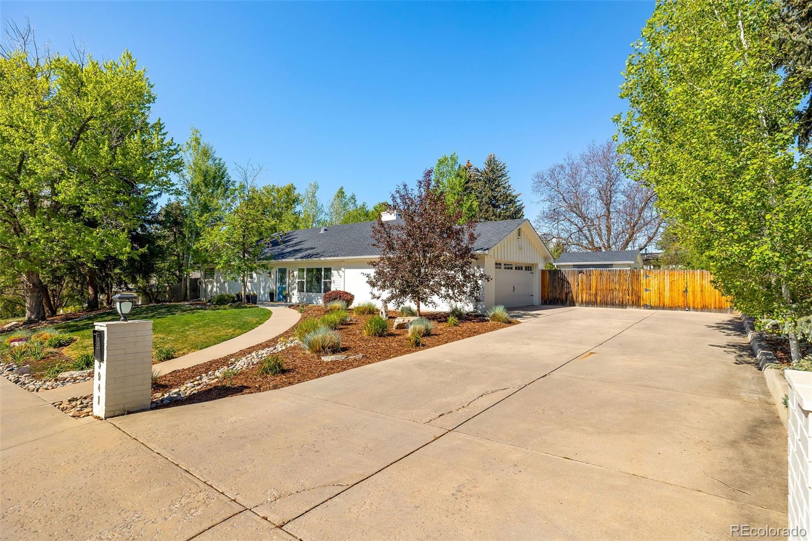 3941 S Dahlia Street