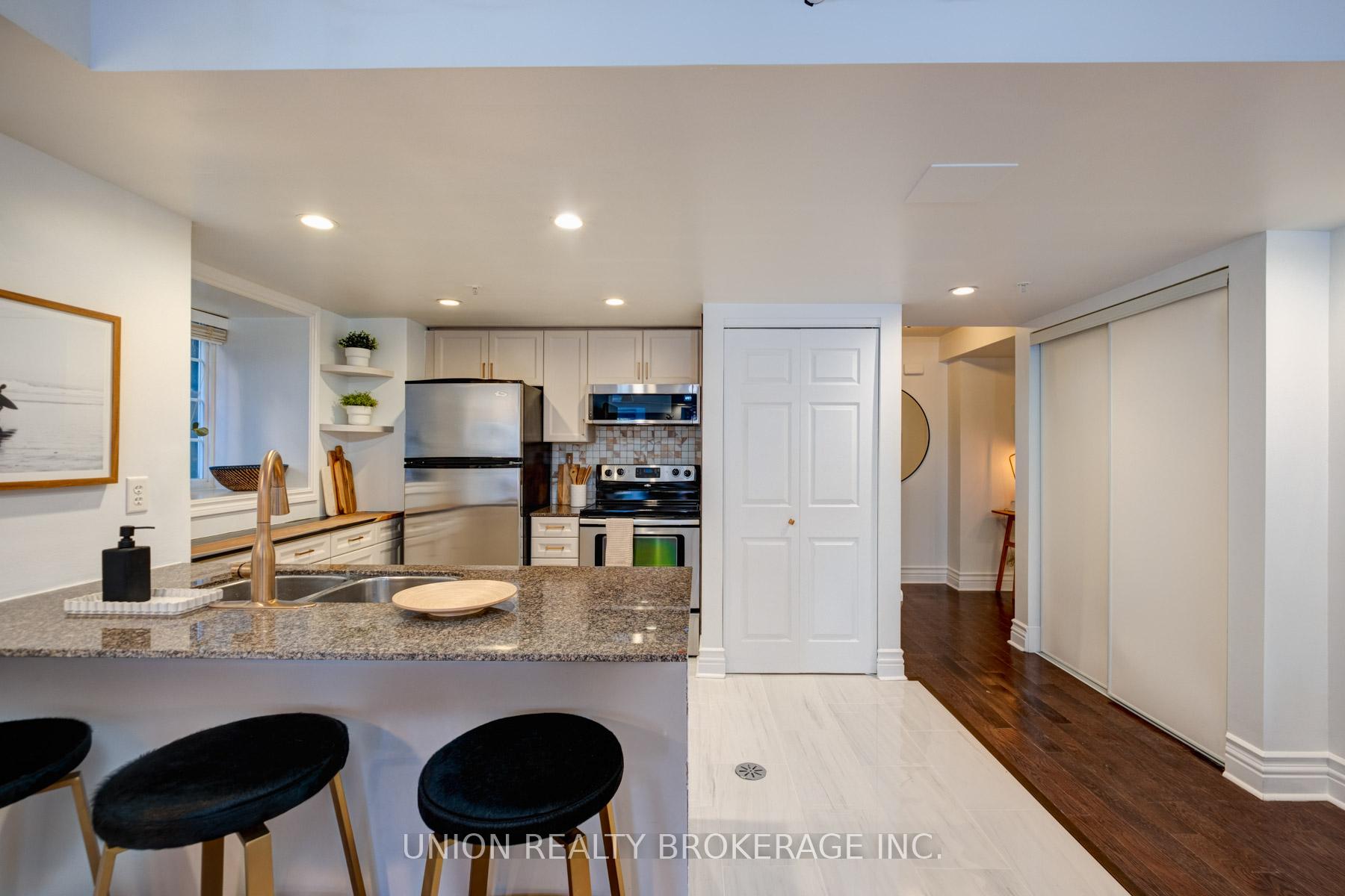 #M1 - 539 Jarvis Street