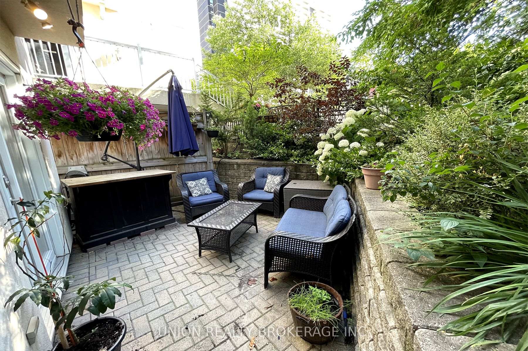 #M1 - 539 Jarvis Street