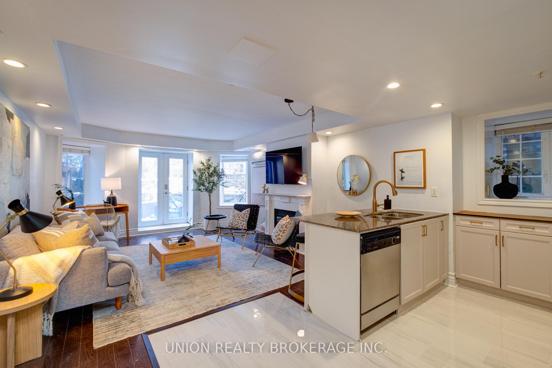 #M1 - 539 Jarvis Street