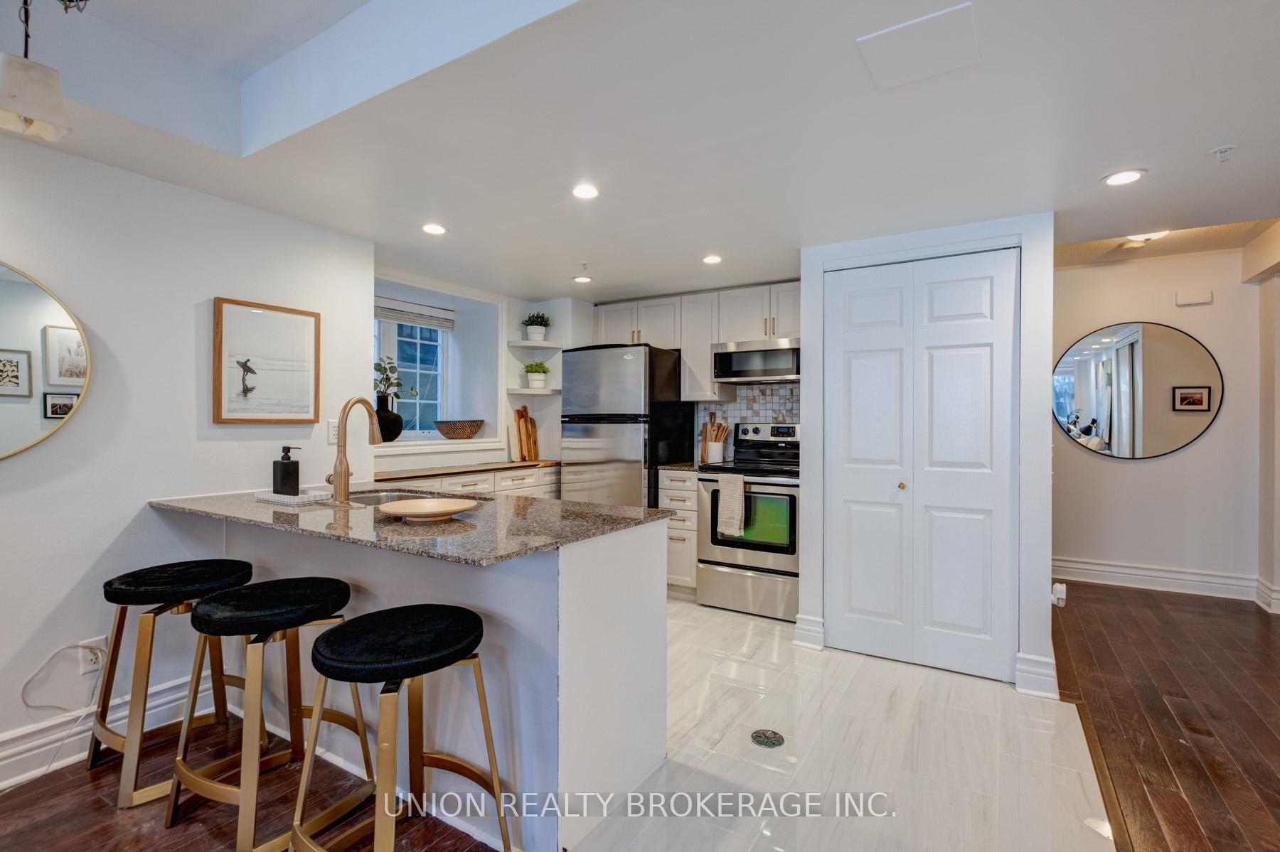 #M1 - 539 Jarvis Street