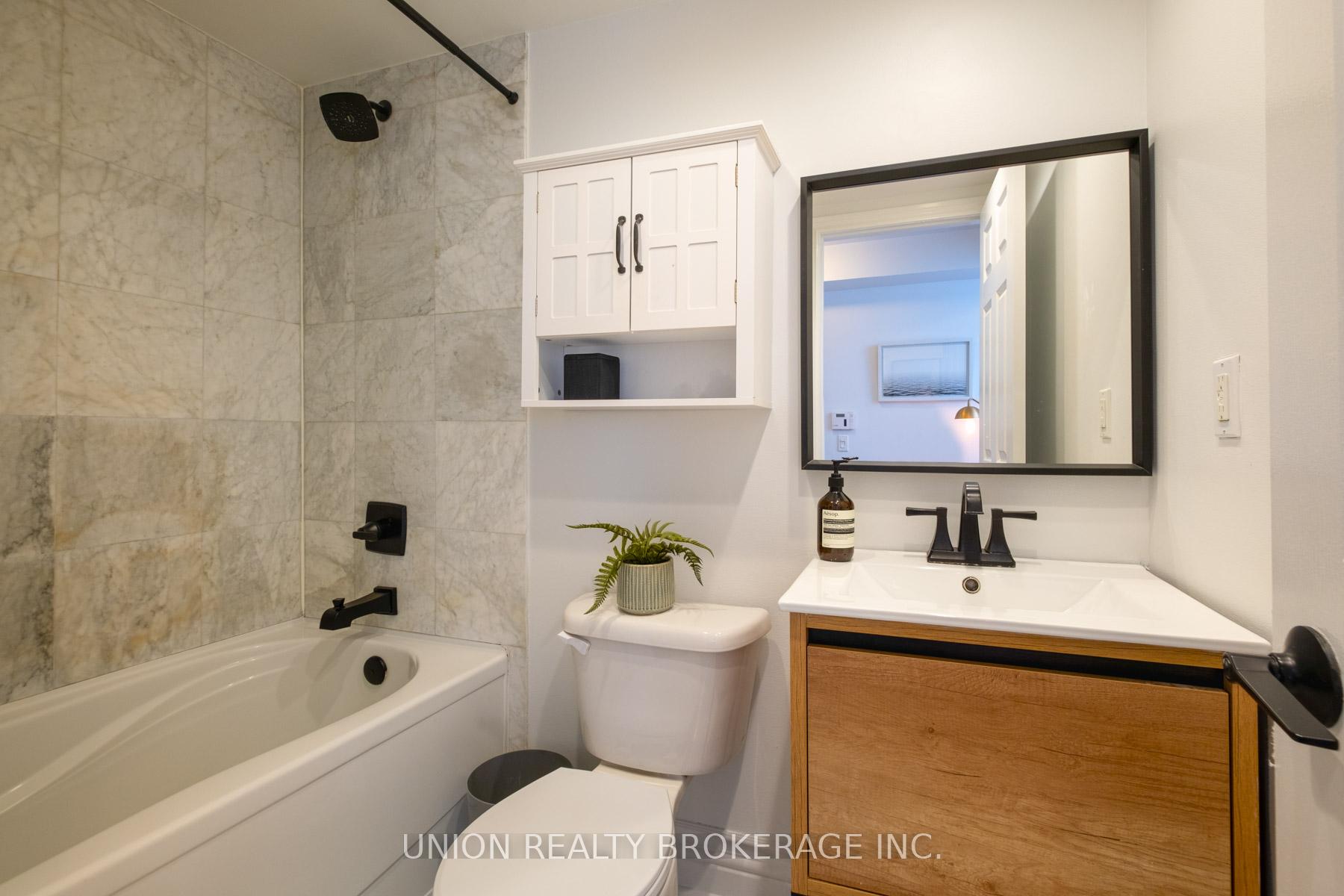 #M1 - 539 Jarvis Street