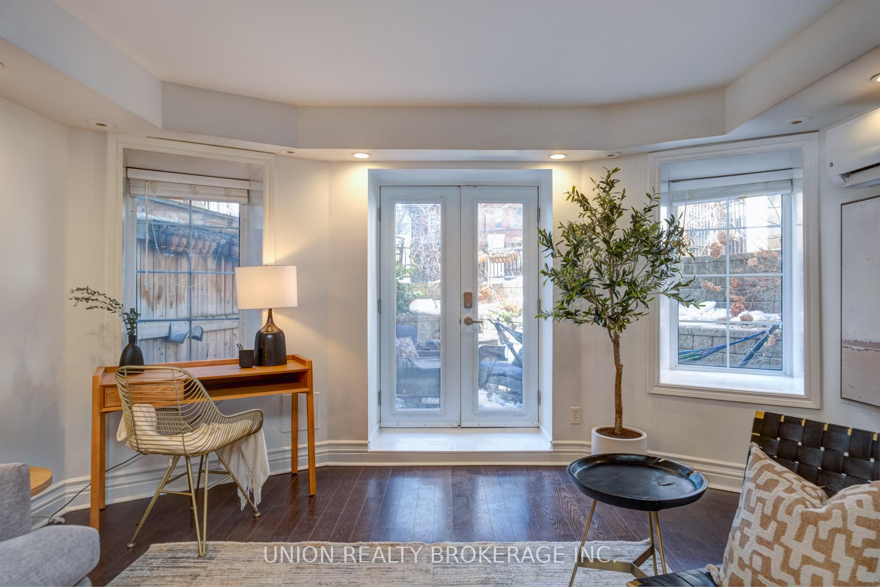 #M1 - 539 Jarvis Street