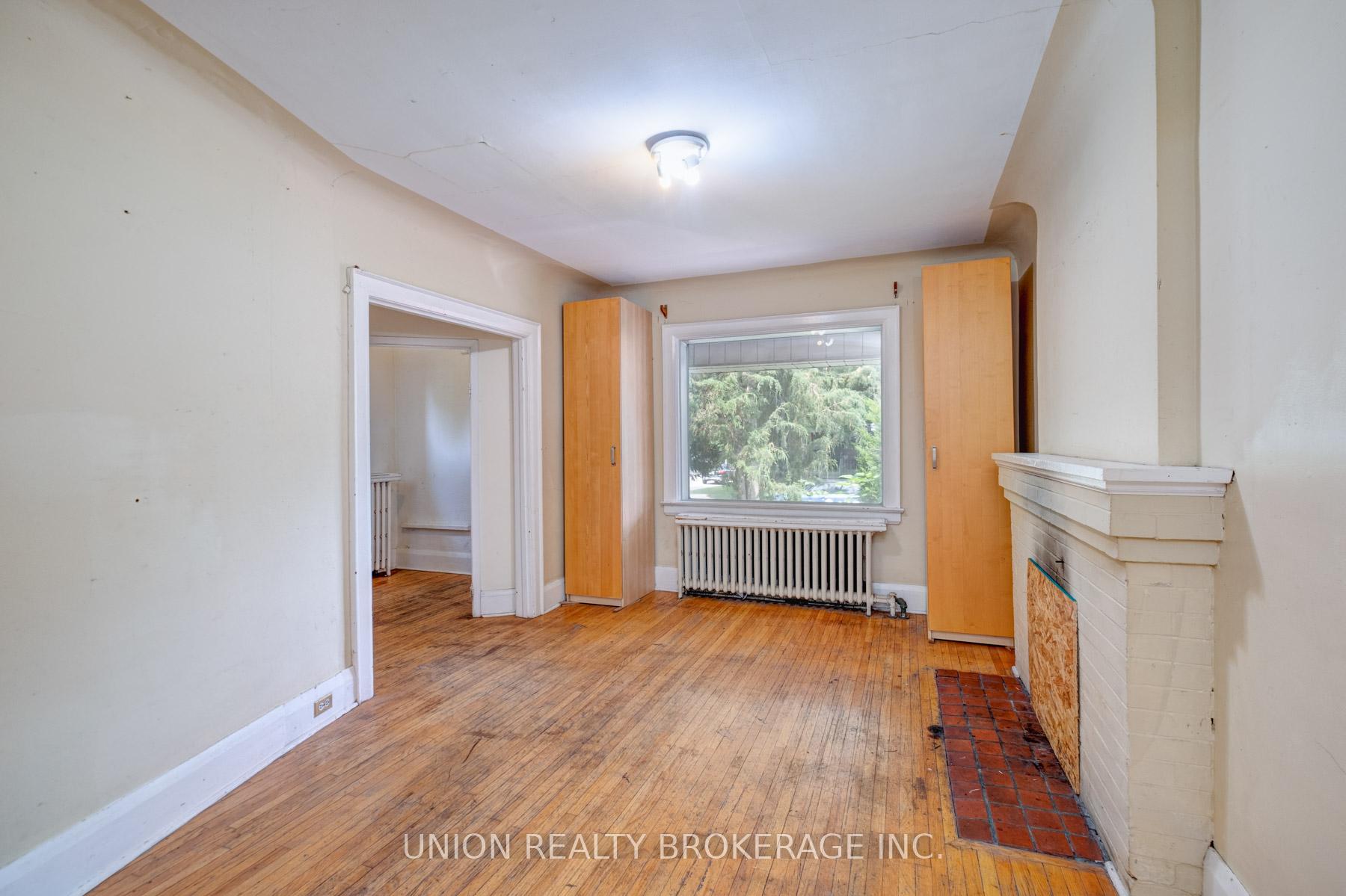 387 Millwood Road, Toronto C10