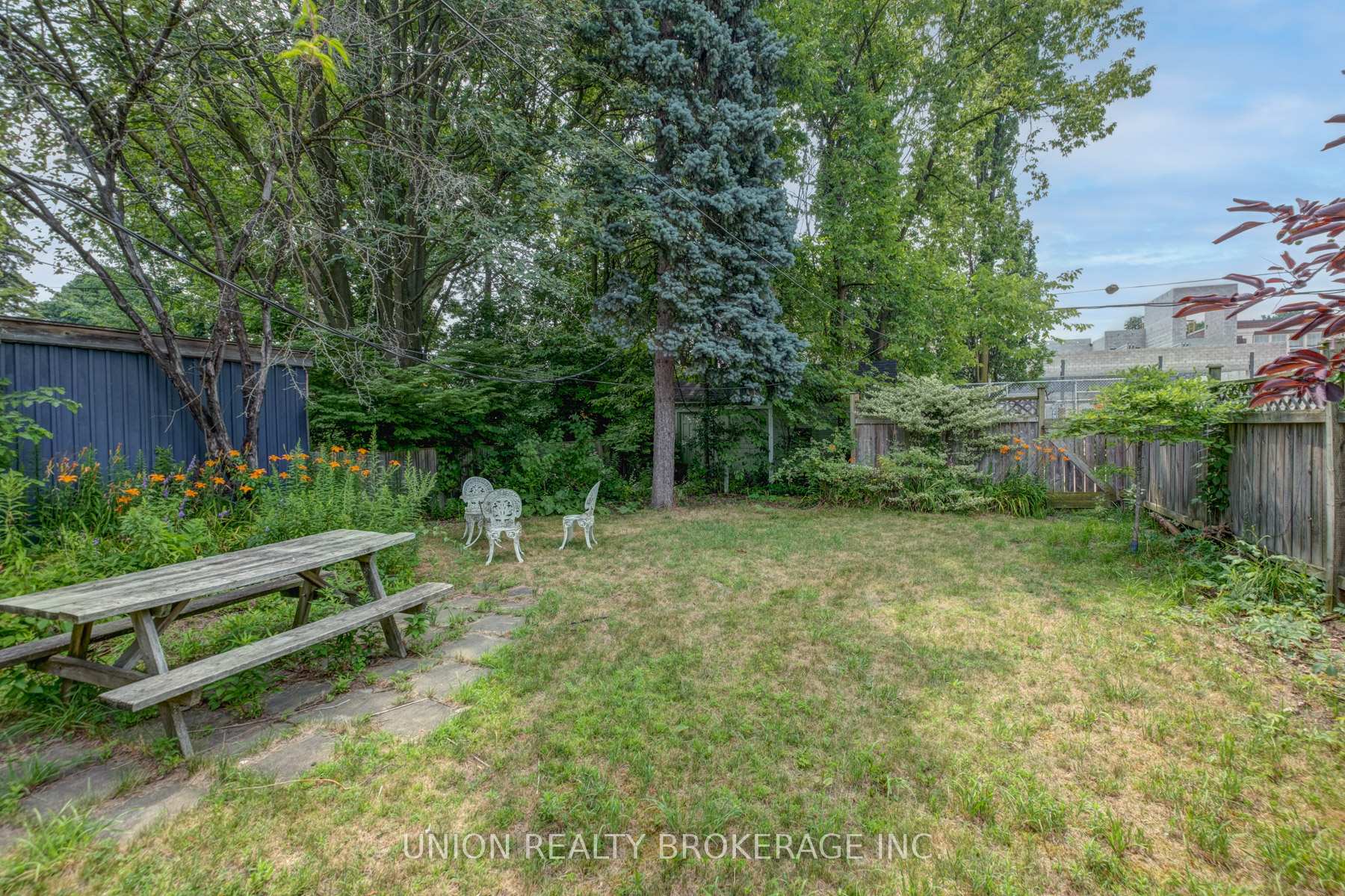 387 Millwood Road, Toronto C10