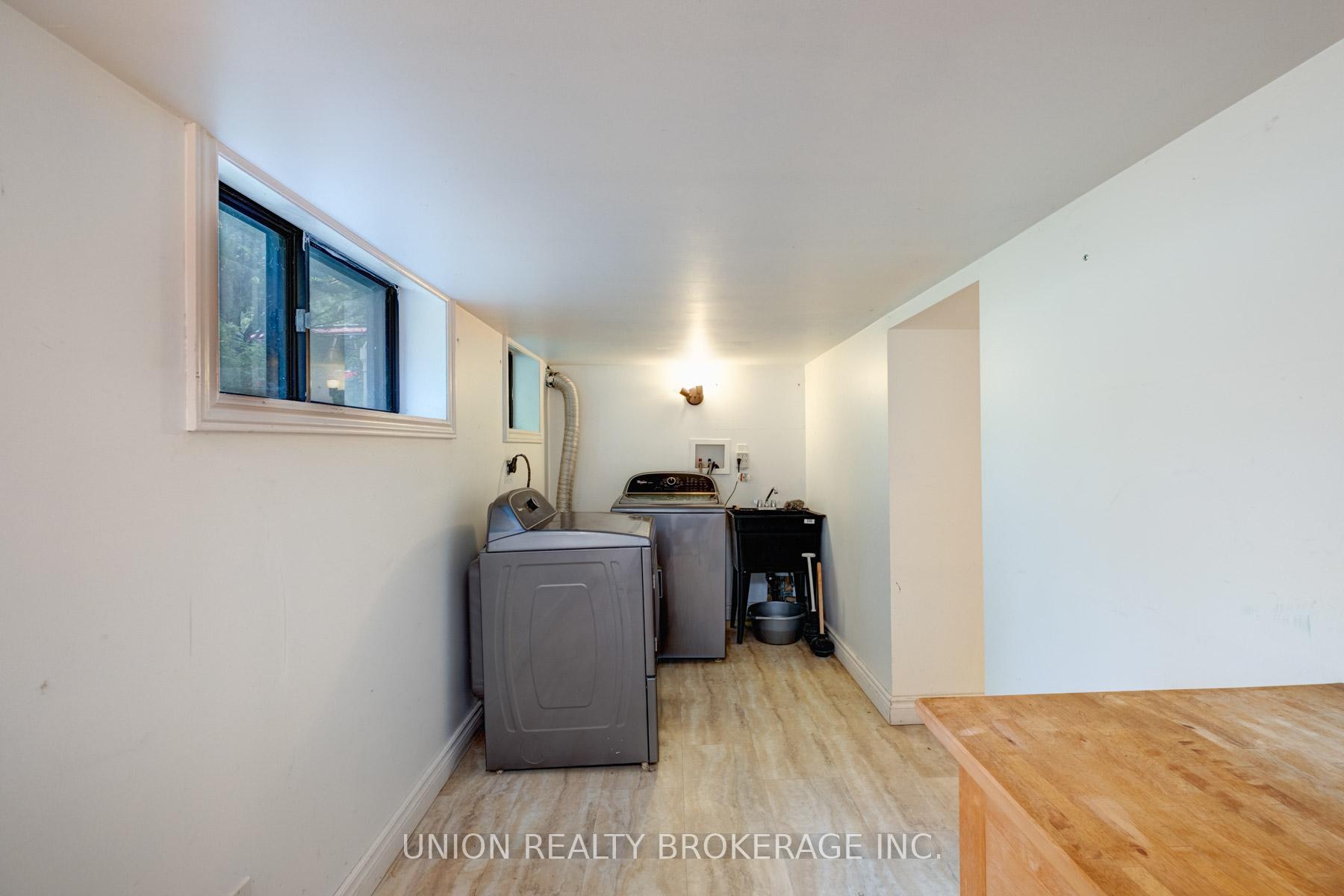 387 Millwood Road, Toronto C10