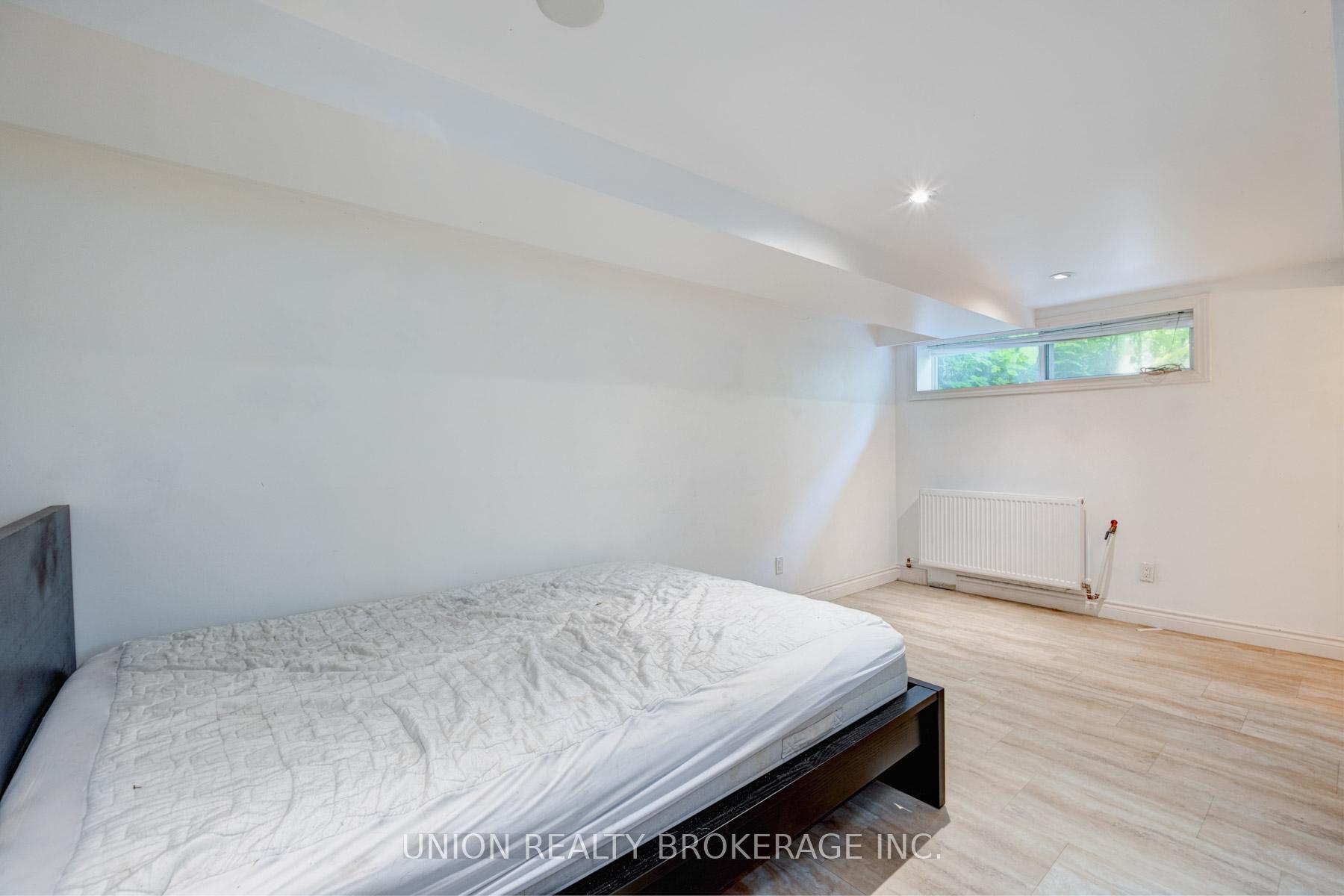 387 Millwood Road, Toronto C10