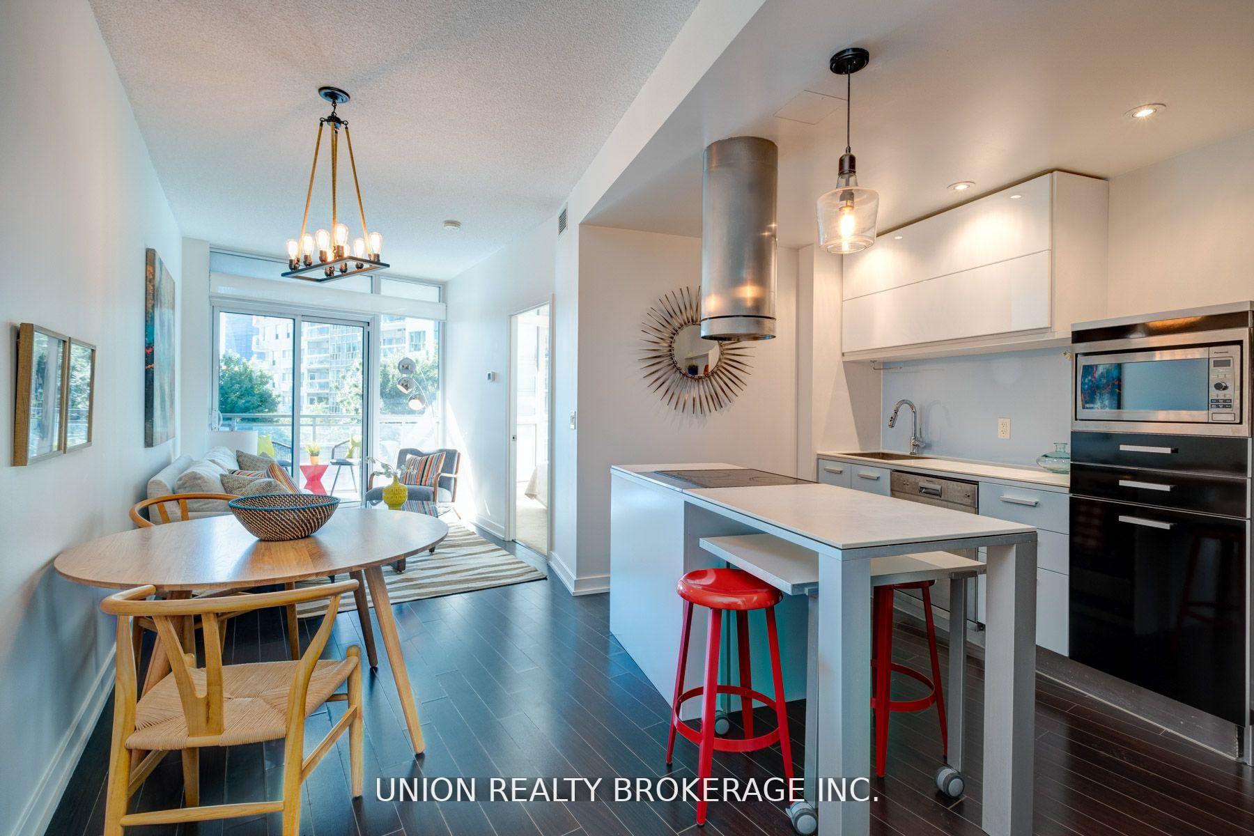 38 Dan Leckie Way Suite 318