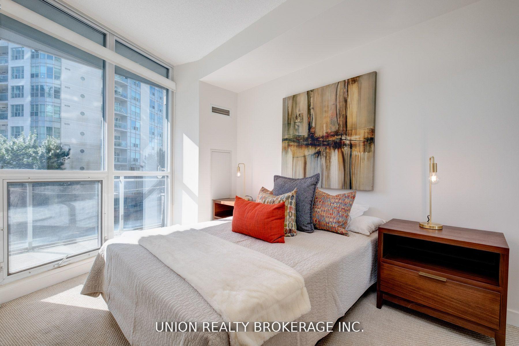 38 Dan Leckie Way Suite 318
