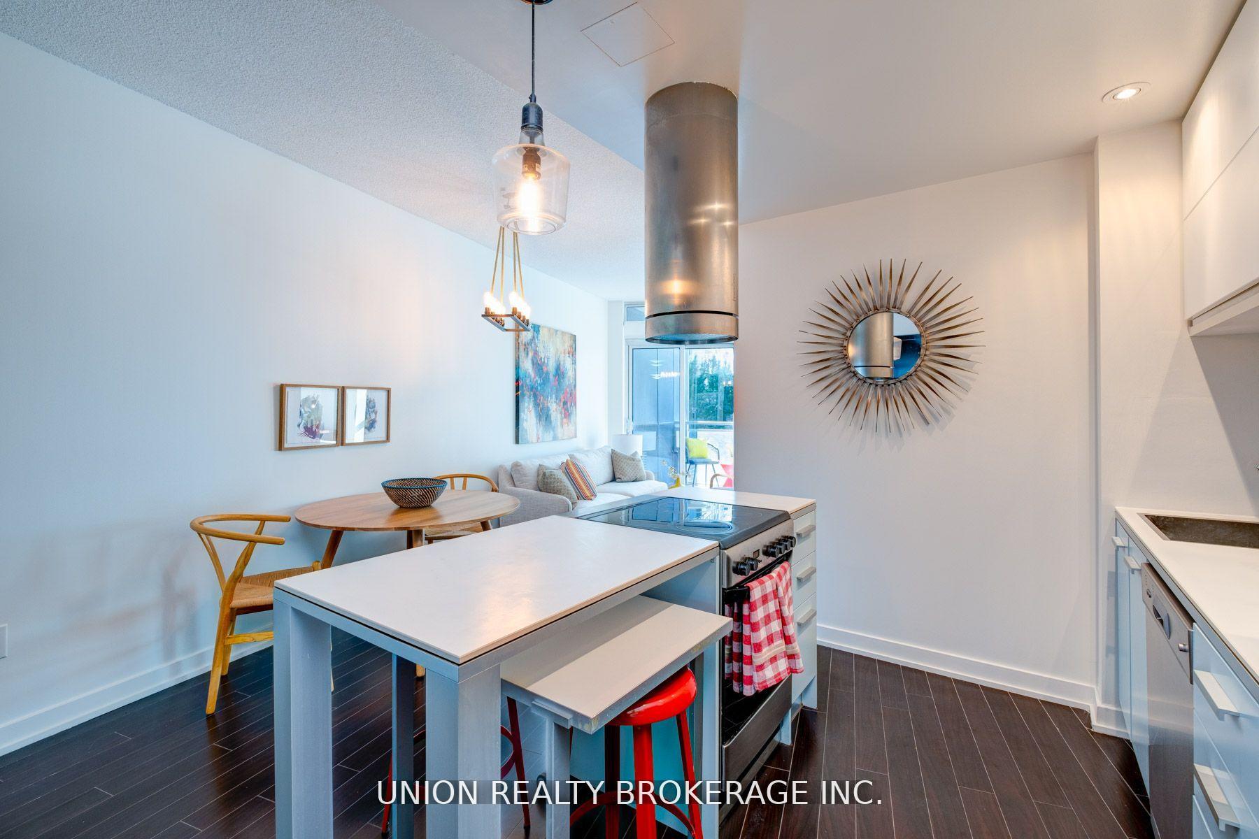 38 Dan Leckie Way Suite 318