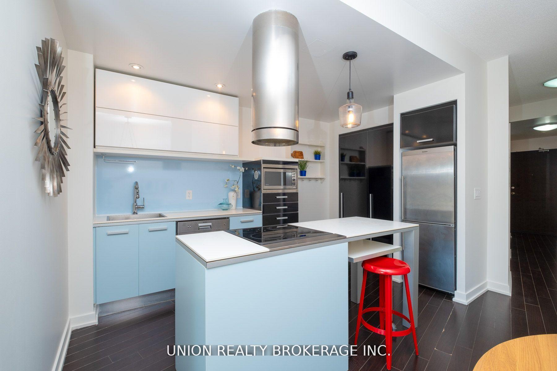 38 Dan Leckie Way Suite 318