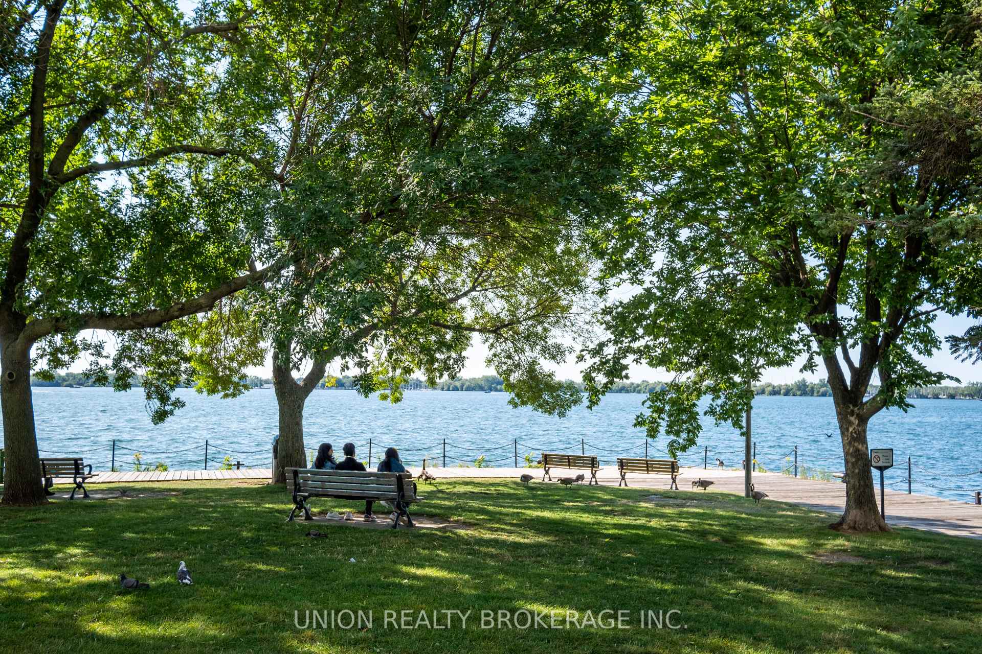 33 Harbour Square Unit 822