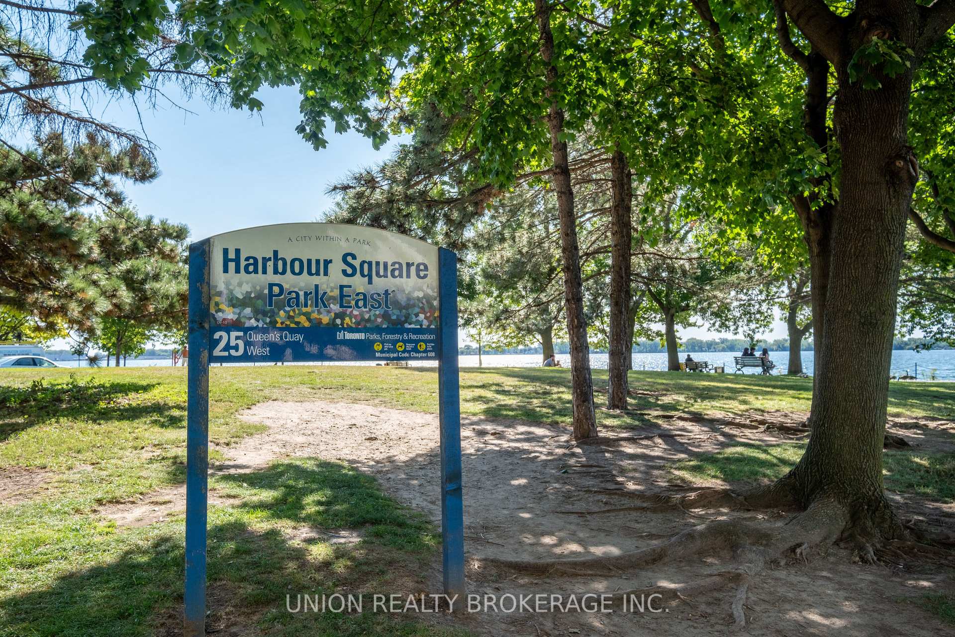 33 Harbour Square Unit 822