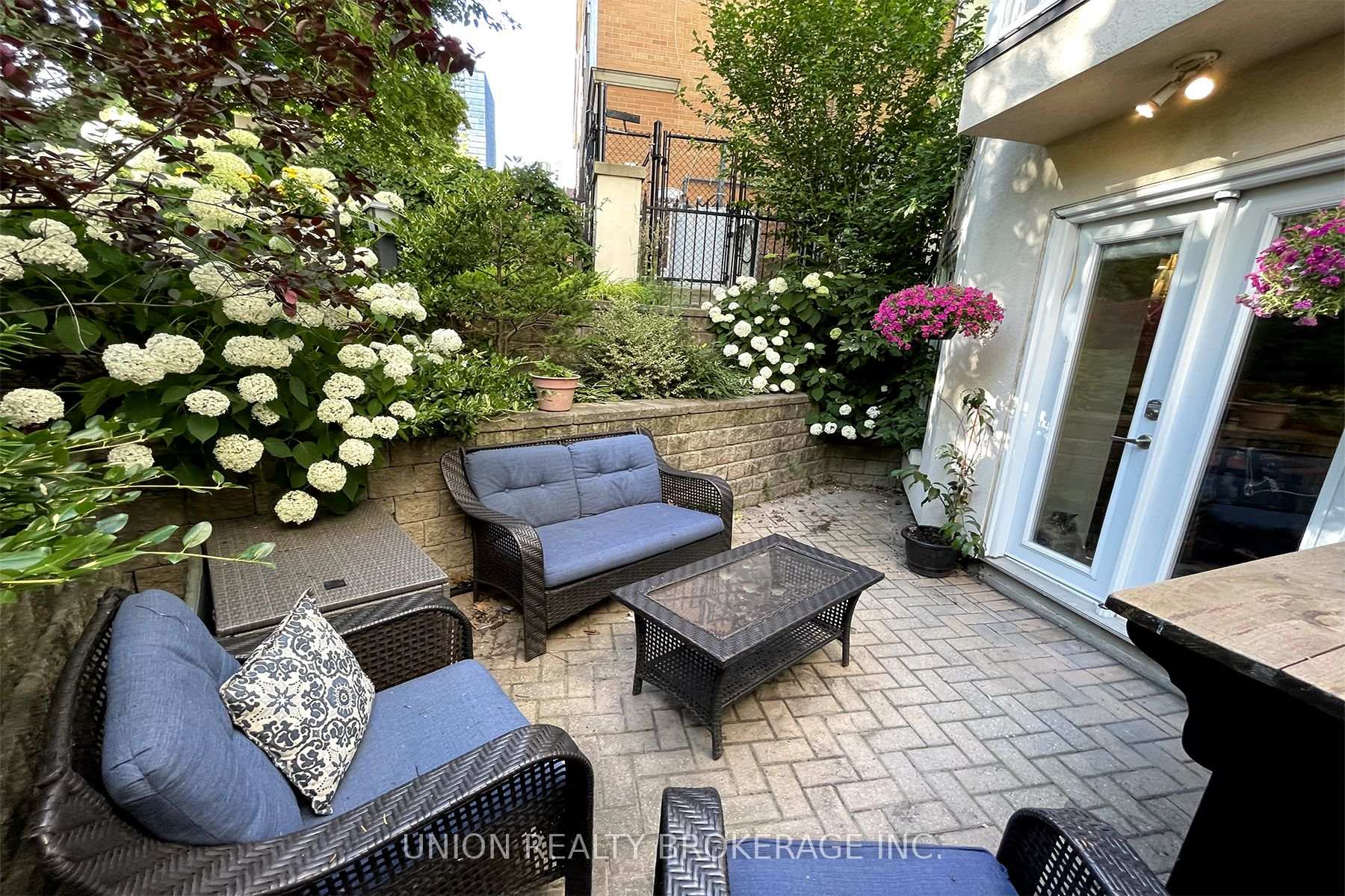 539 Jarvis Street Suite M1