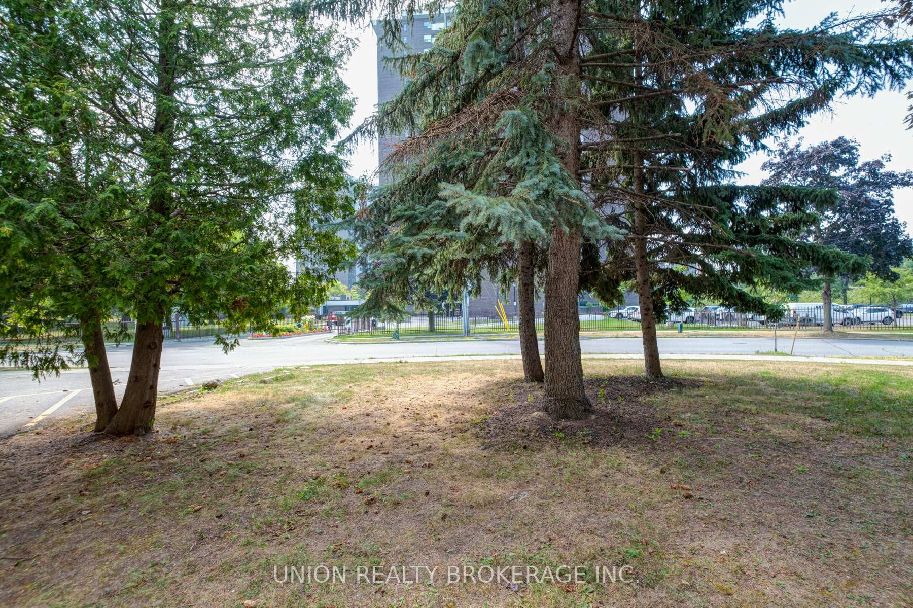 70 Old Sheppard Avenue 103