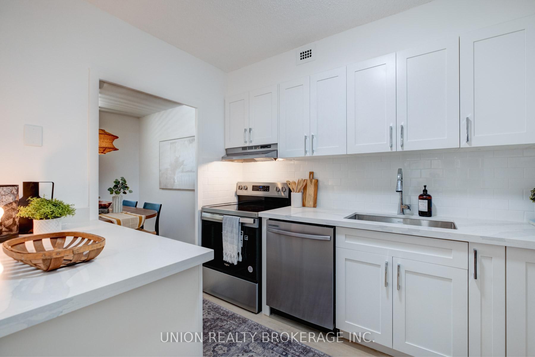 70 Old Sheppard Avenue 103