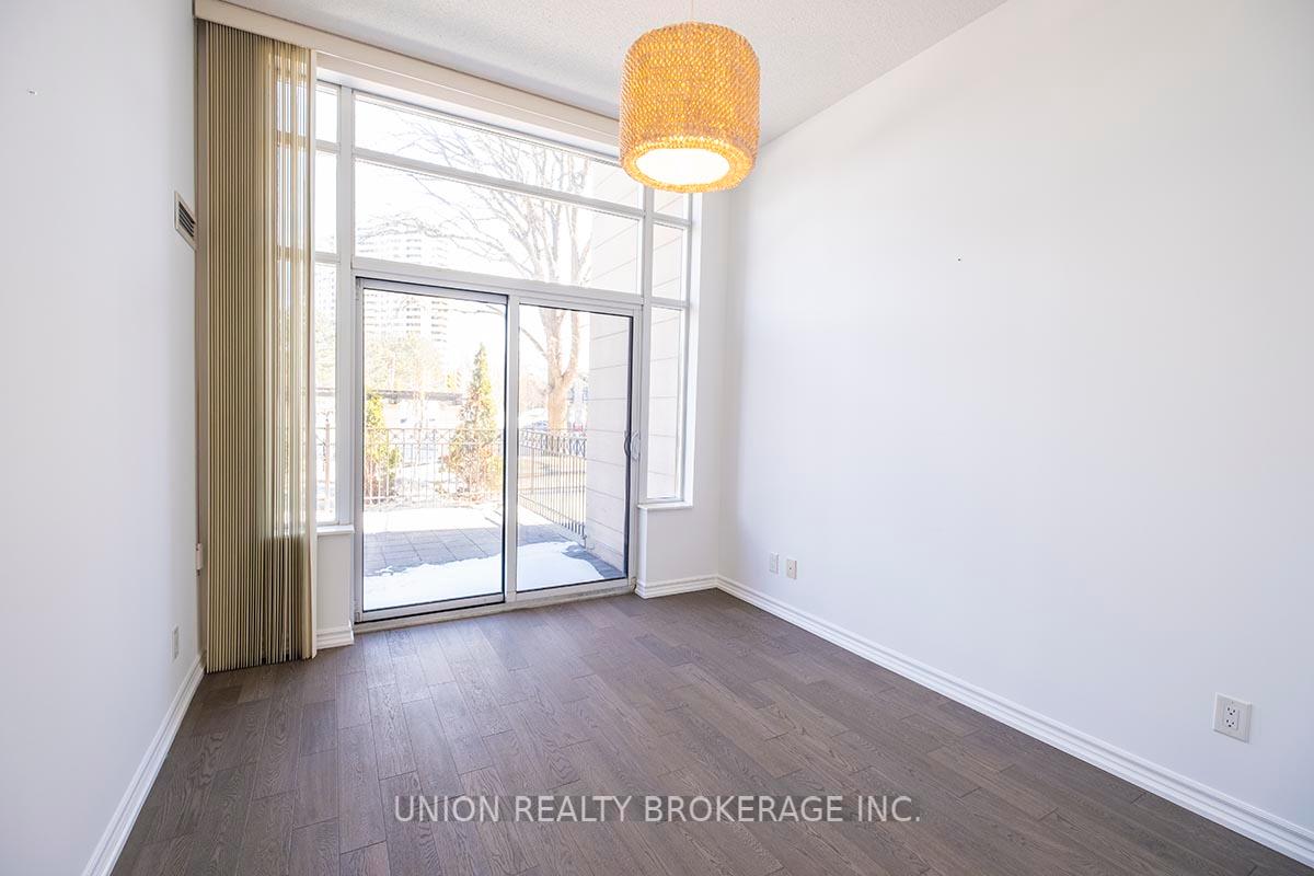 133 Wynford Drive 105