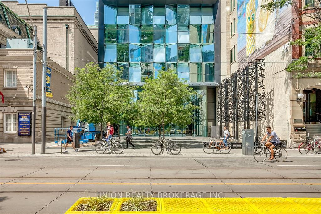 224 King Street W 1505, Toronto C01 Unit: 1505