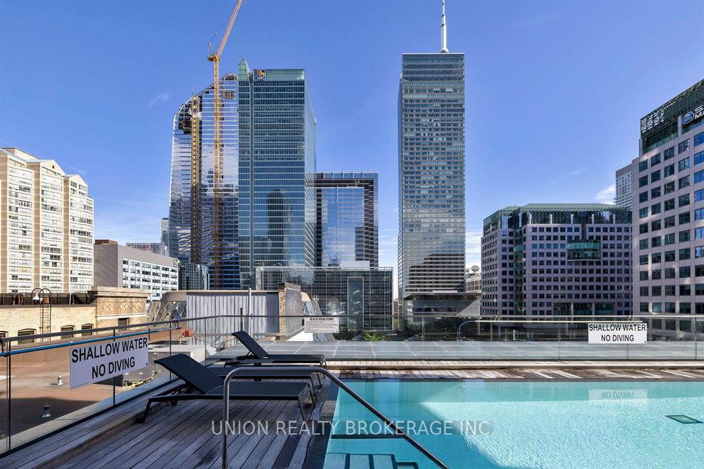 224 King Street W 1505, Toronto C01 Unit: 1505