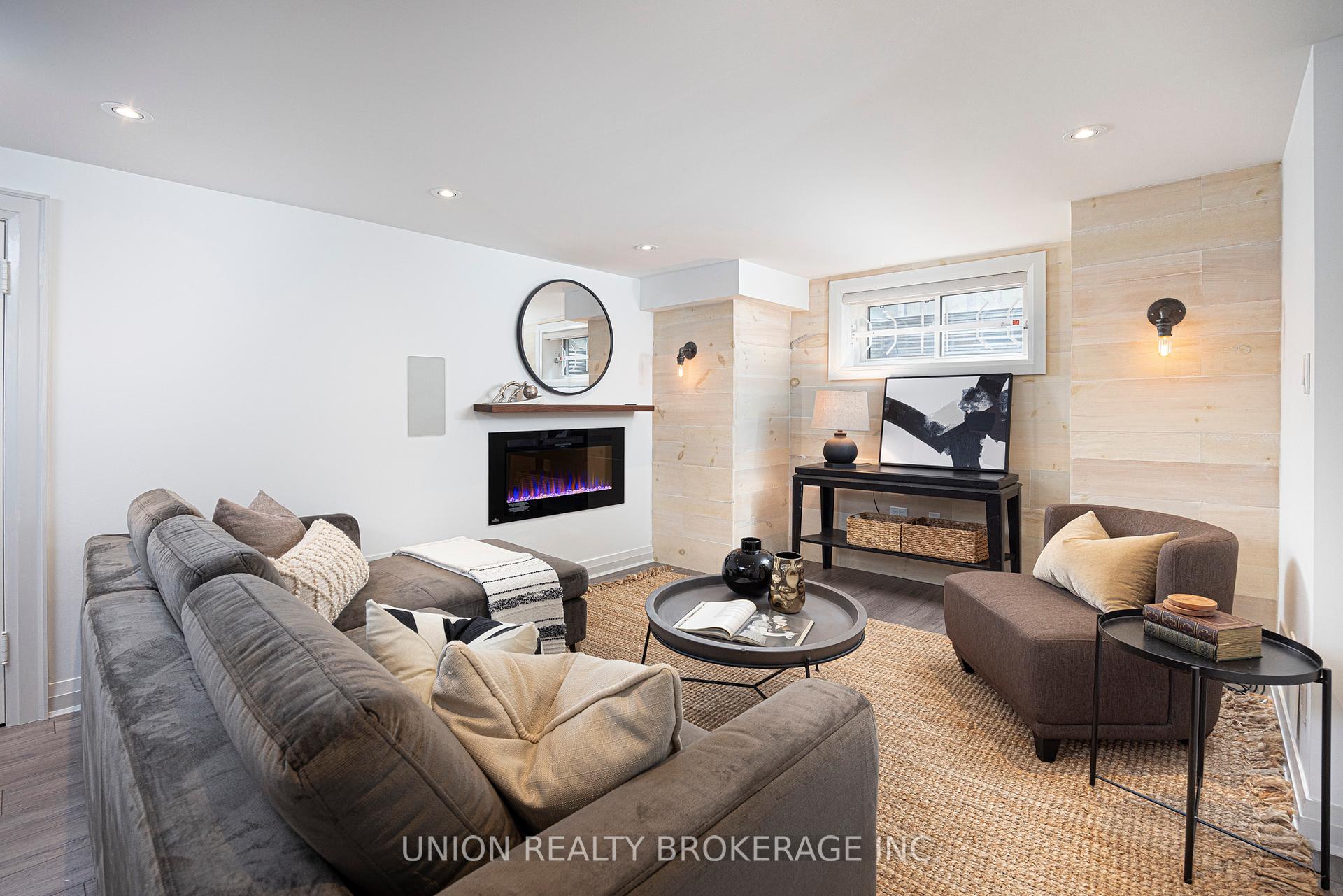 160 Glen Manor Drive, Toronto