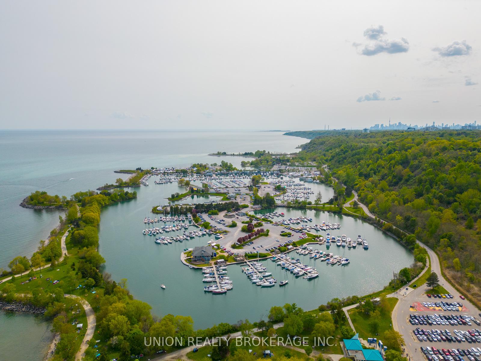 73 Cliffcrest Drive, Toronto
