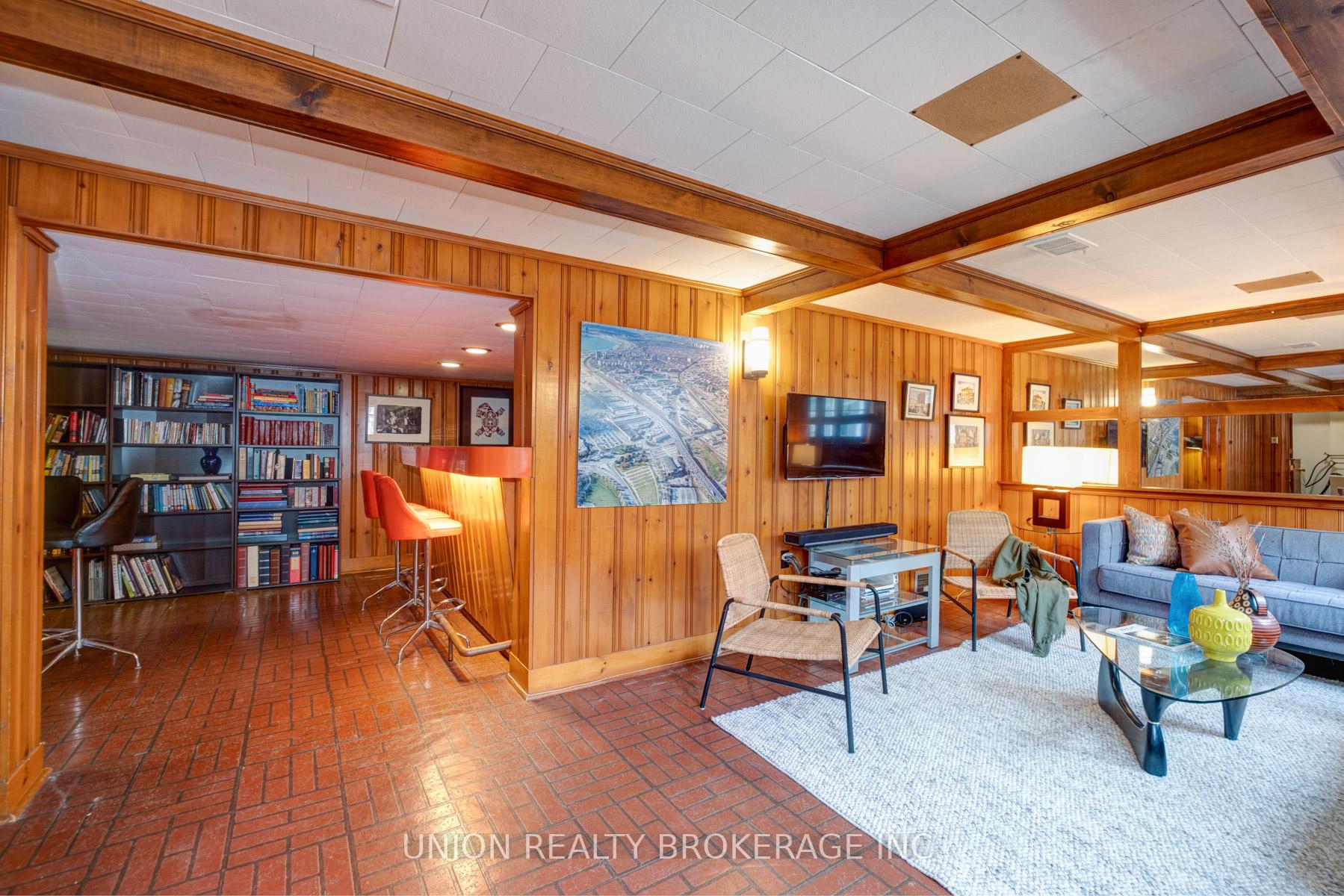 73 Cliffcrest Drive, Toronto