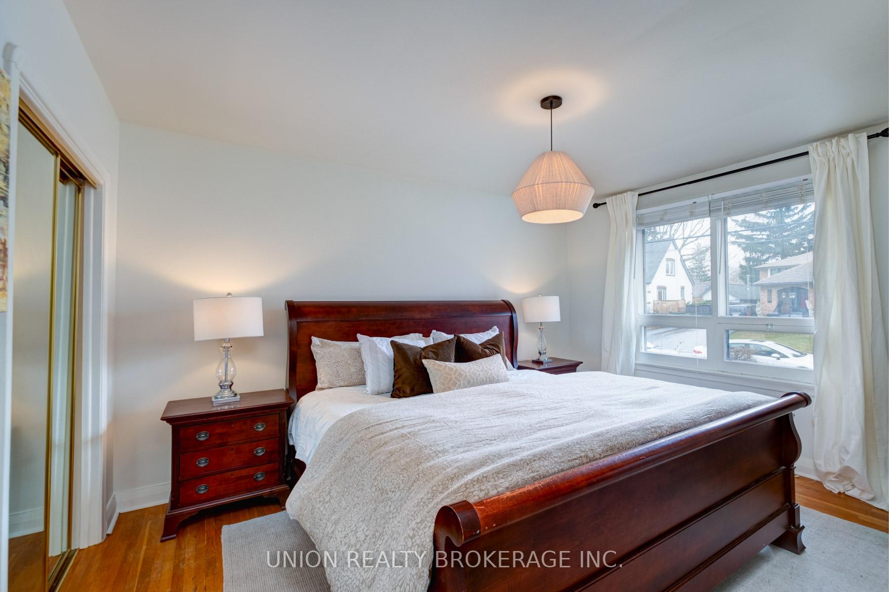 73 Cliffcrest Drive, Toronto