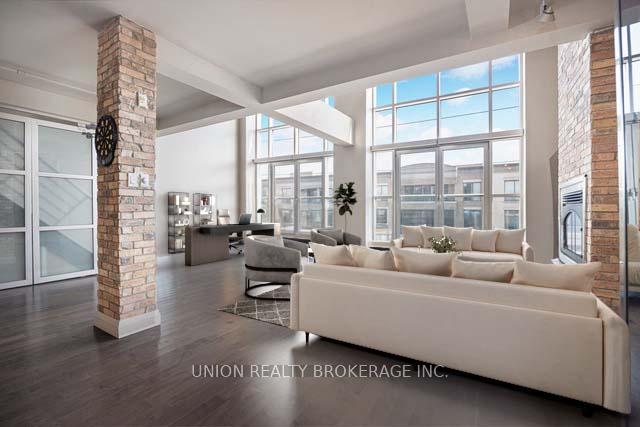 #303 - 1852 Queen Street