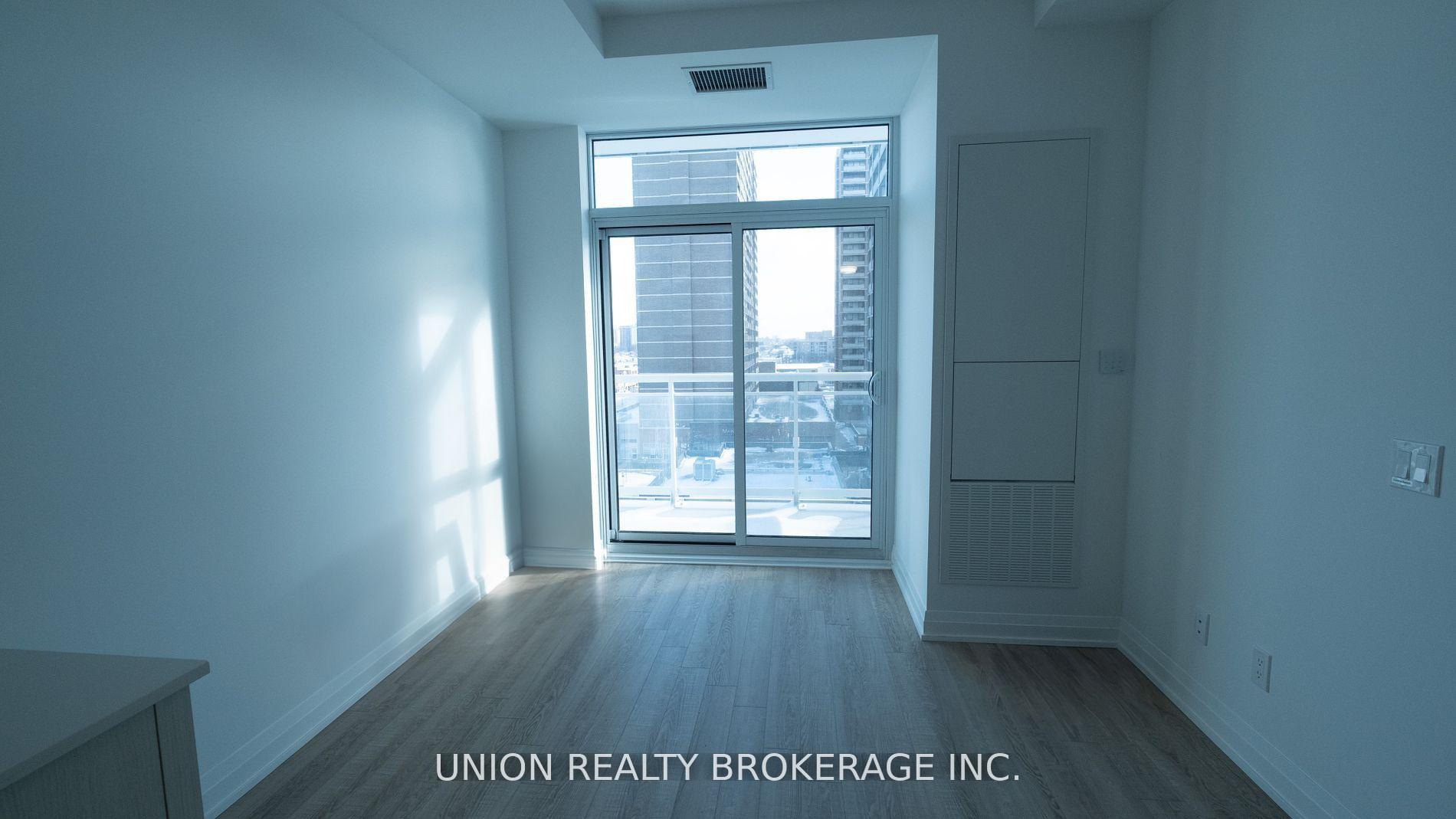 #606 - 286 Main Street