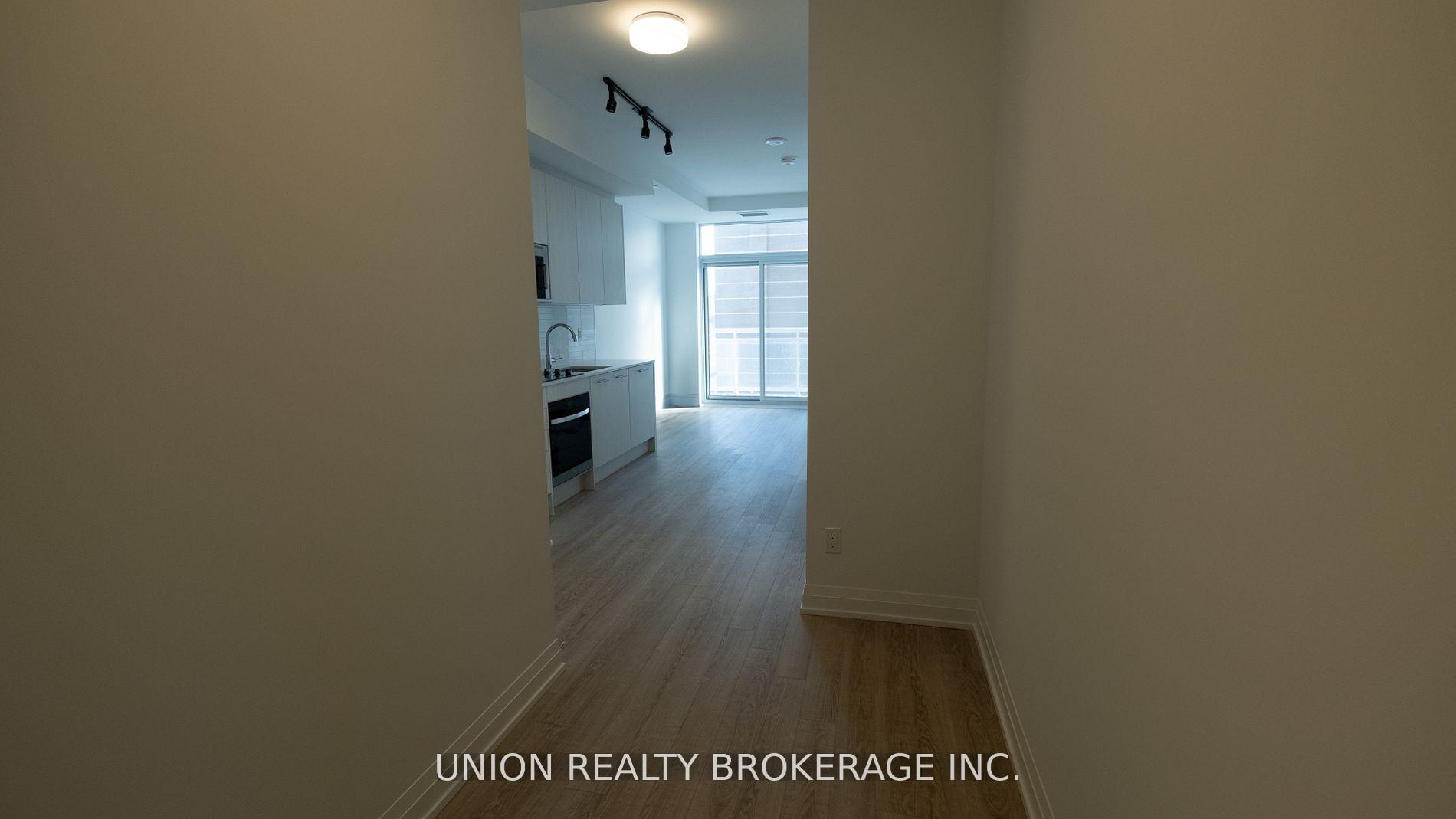 #606 - 286 Main Street