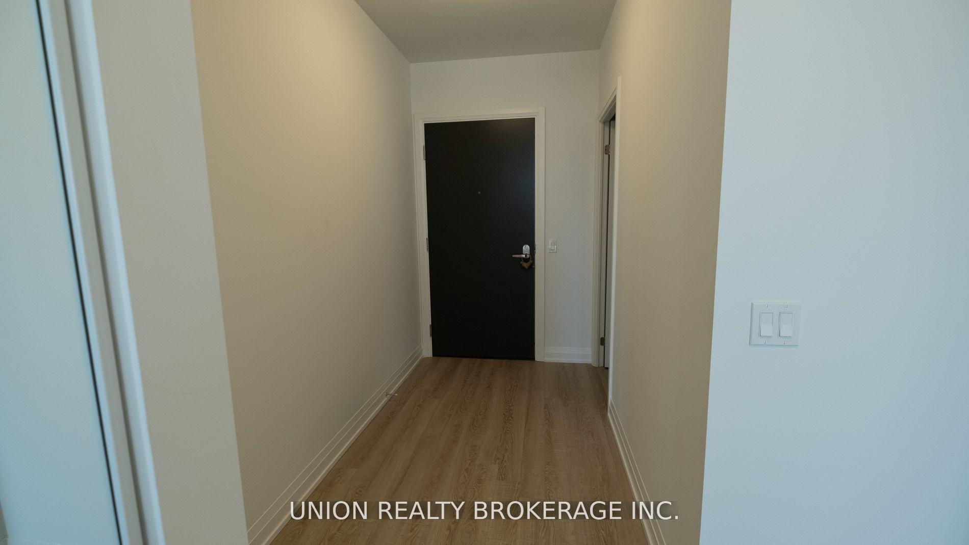 #606 - 286 Main Street