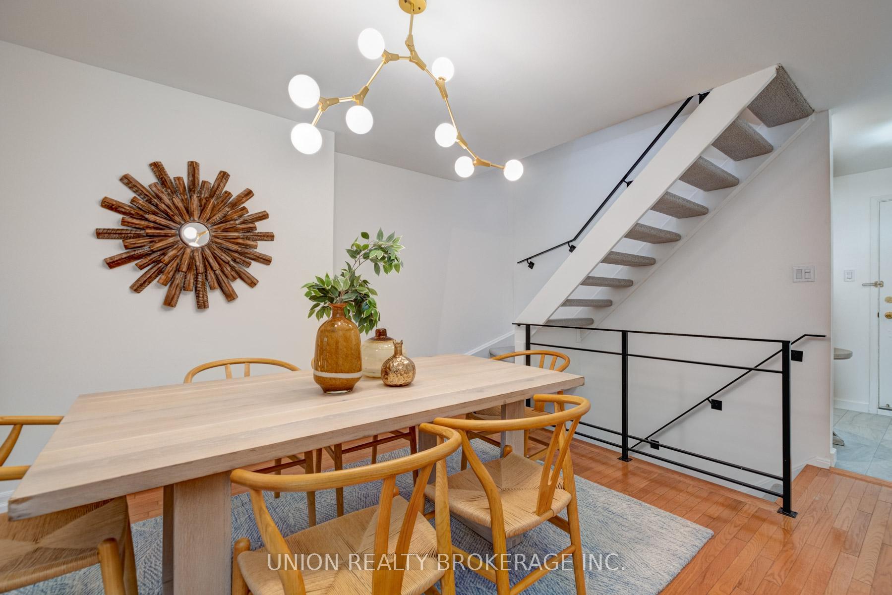 #9 - 90 Kippendavie Avenue