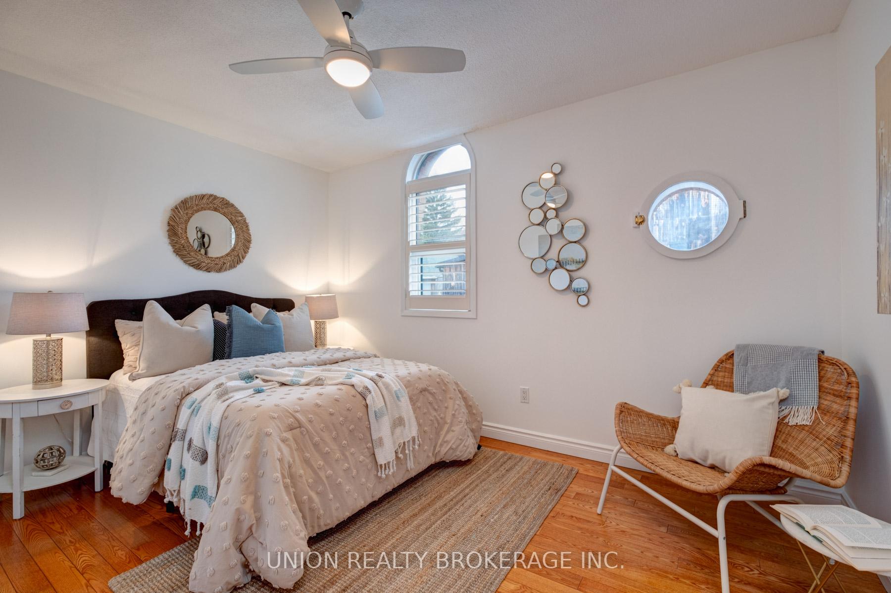 #9 - 90 Kippendavie Avenue