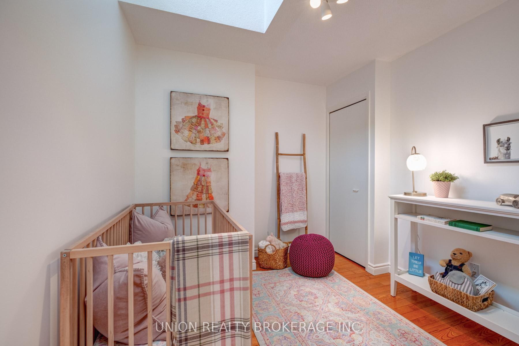 #9 - 90 Kippendavie Avenue